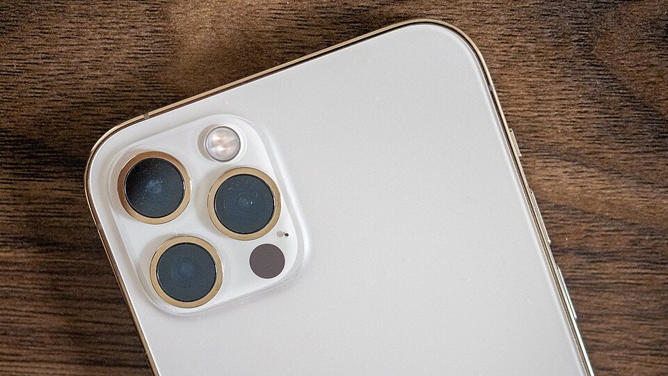 Apple iPhone 12