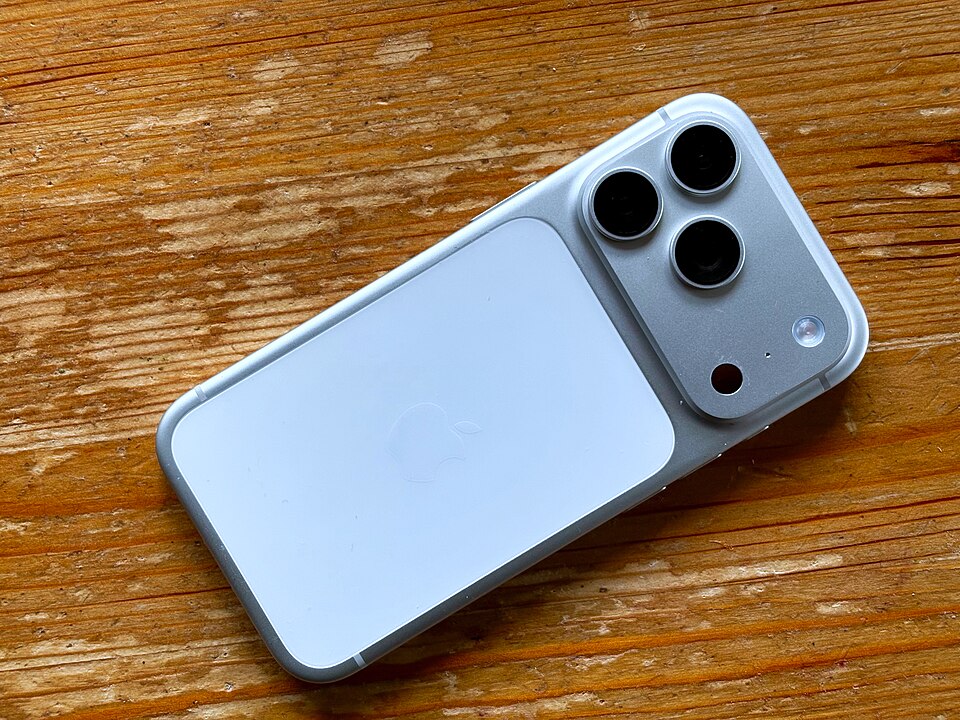 Apple iPhone 17