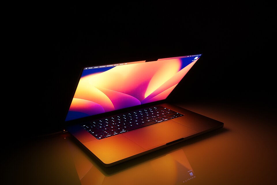 MacBook Pro 16″ M3 Max